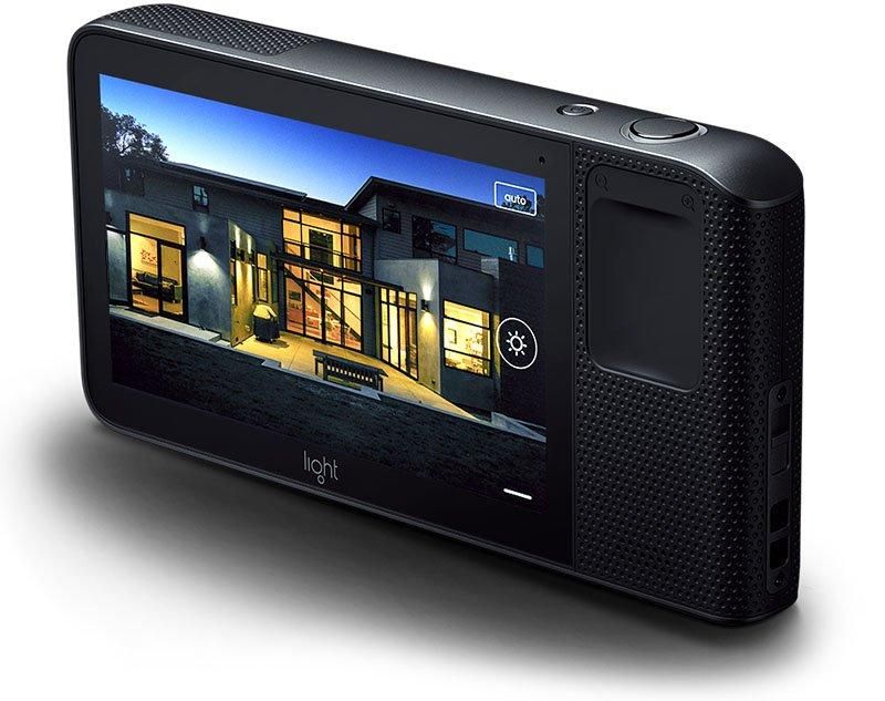 В сеть слили фото камеры с 16 объективами В сеть слили фото камеры с 16 объективами