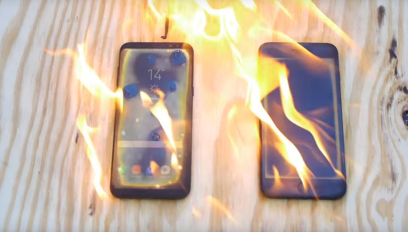 Випробування на міцність: блогер підпалив Galaxy S8 та iPhone 7