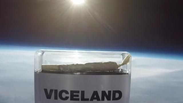 Американский канал впервые запустил в космос "косяк": видео