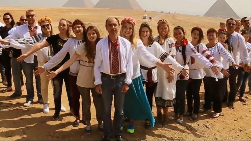 Українці з різних куточків світу приєднались до оригінального флешмобу Українці з різних куточків світу приєднались до оригінального флешмобу