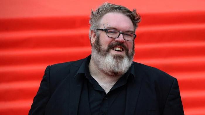 Зірка "Гри Престолів" вирішив піти у політику на захист ЛГБТ Зірка "Гри Престолів" вирішив піти у політику на захист ЛГБТ