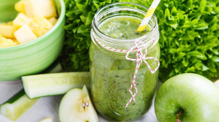 3 рецепта смузи, которые охлаждают и способствуют похудению