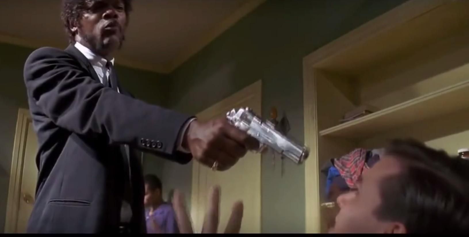 Тарантино бы плакал: в сеть выложили сцену из "Криминального чтива" с Кобзарем Тарантино бы плакал: в сеть выложили сцену из "Криминального чтива" с Кобзарем