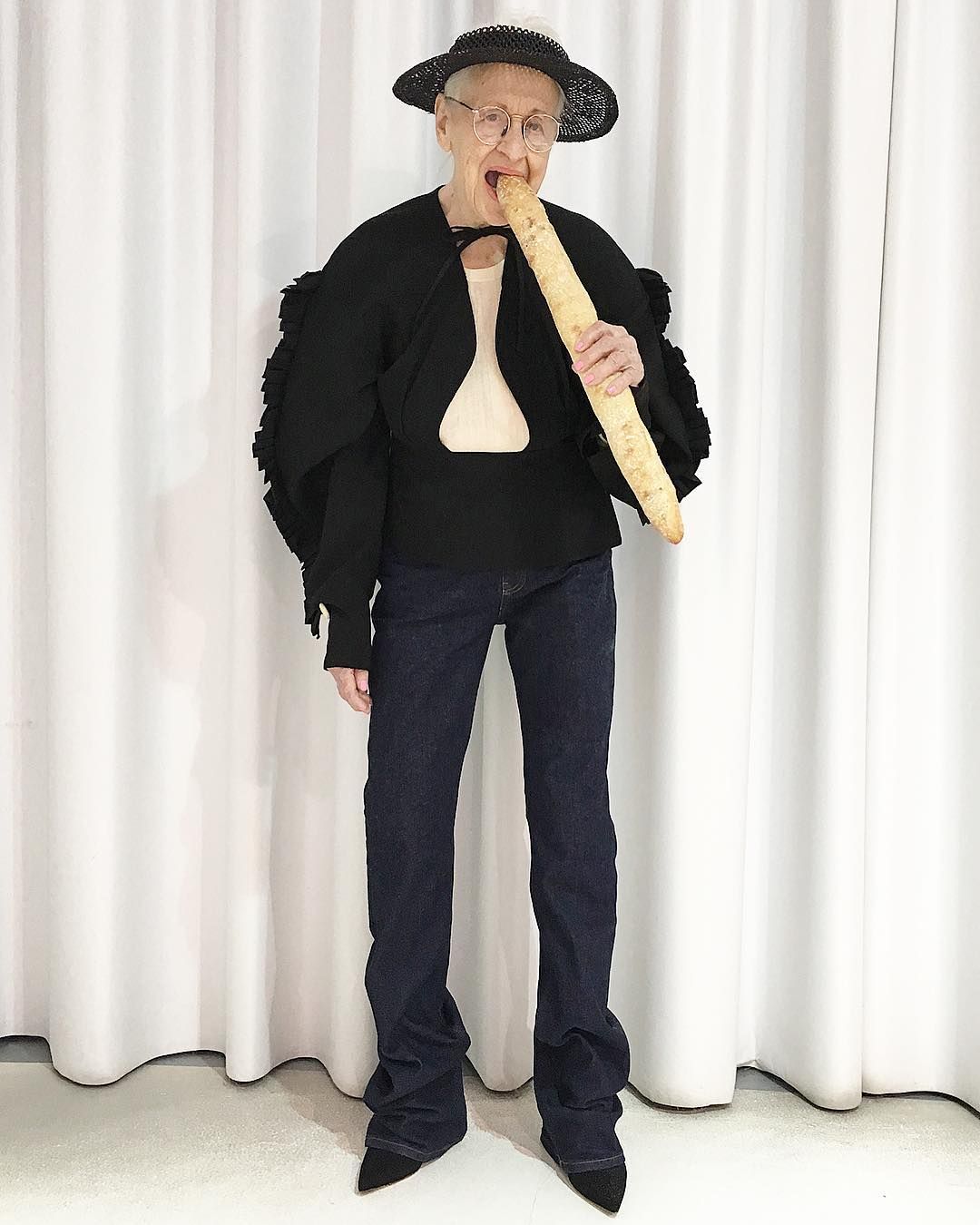 95-річна австралійська модель стала зіркою глянцю та завоювала серця тисяч прихильників: фото 95-річна австралійська модель стала зіркою глянцю та завоювала серця тисяч прихильників: фото