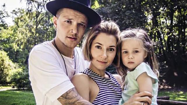 Галич забрал сына из роддома и рассекретил его имя: появились фото Галич забрал сына из роддома и рассекретил его имя: появились фото