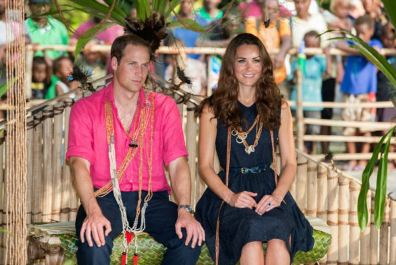 Принц Уильям требует 1,6 миллиона евро компенсации за публикацию фотографии жены топлес