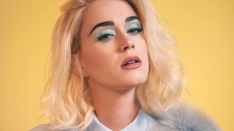 Кеті Перрі показала фігуру у рожевому купальнику: з’явилися фото Кеті Перрі показала фігуру у рожевому купальнику: з’явилися фото