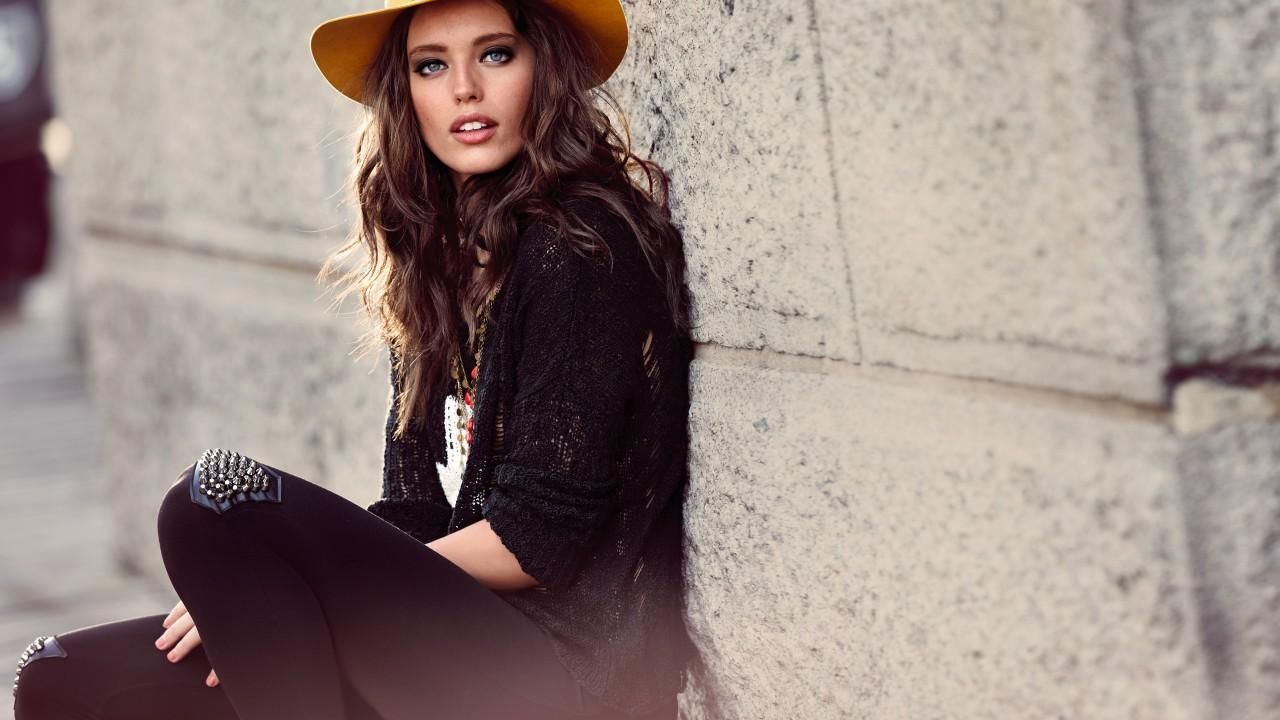 Відома американська модель одягла сукню від українського бренду Відома американська модель одягла сукню від українського бренду