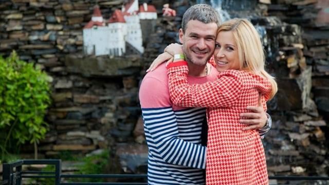 Звездные супруги поддержали запрет российских социальных сетей Звездные супруги поддержали запрет российских социальных сетей