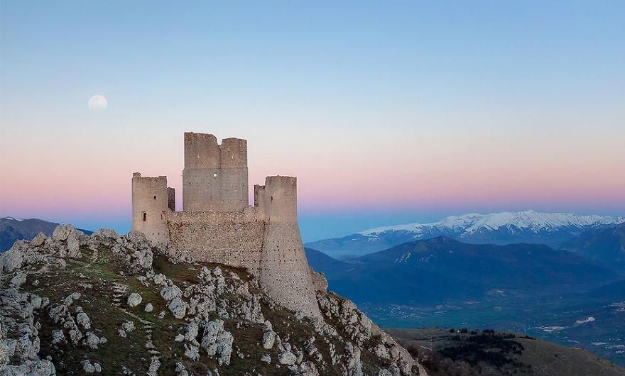 За собственным замком в Италию: правительство бесплатно дарит здания для привлечения туристов