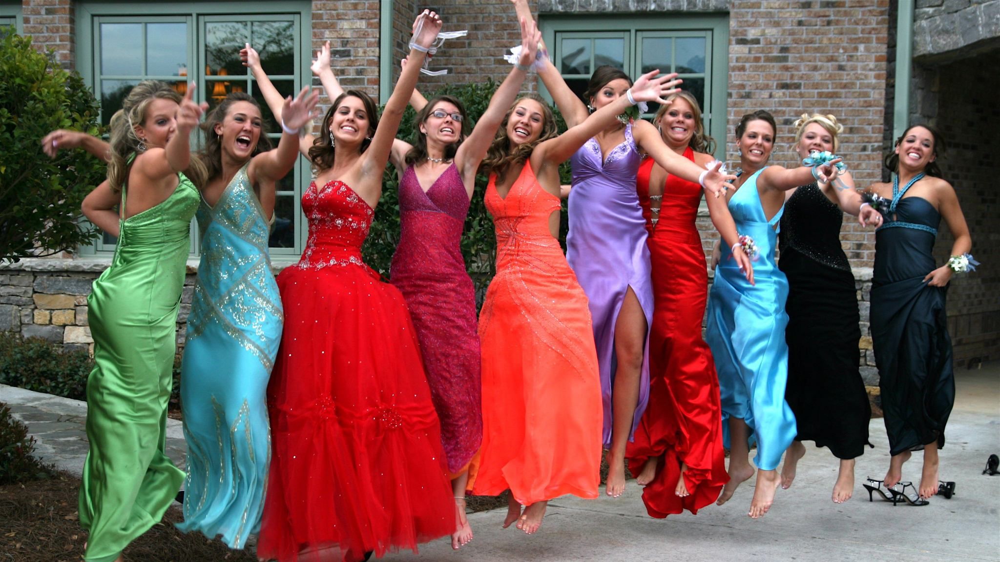 Платья на выпускной: тренды и цены Платья на выпускной: тренды и цены