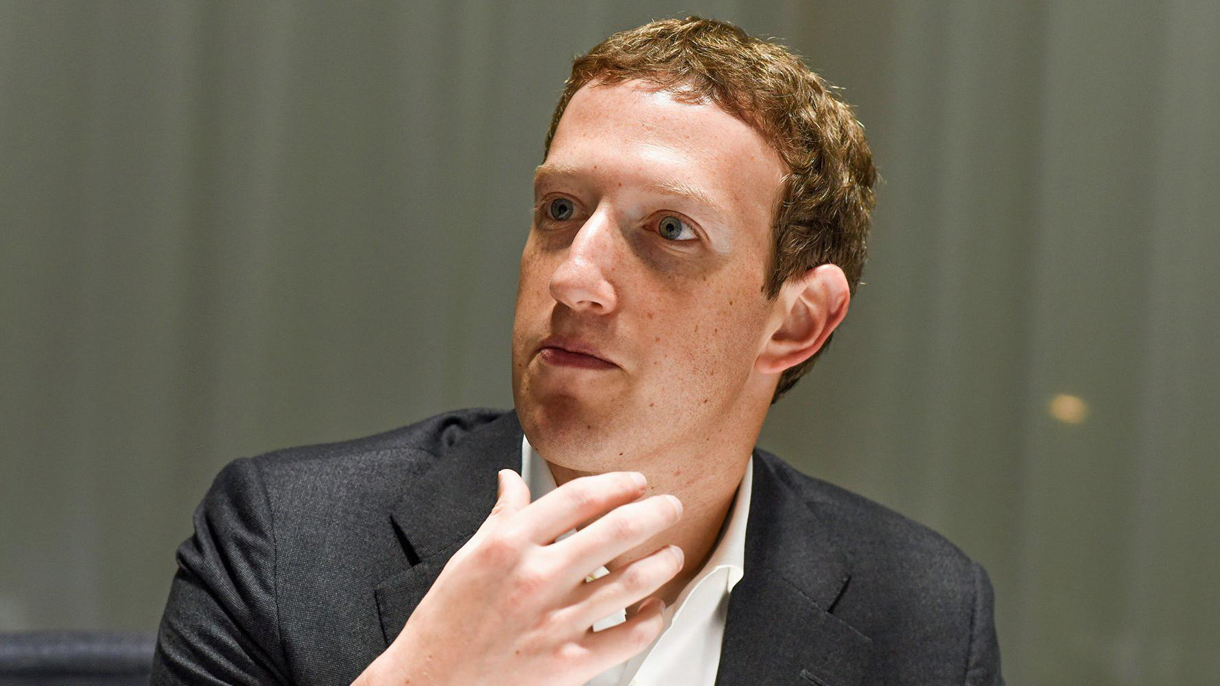 Цукерберг наконец-то получил диплом о высшем образовании