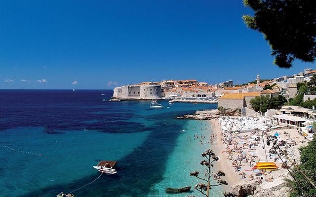 Стало відомо, які пляжі Європи є найчистішими Стало відомо, які пляжі Європи є найчистішими