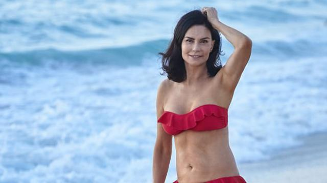 70-летняя австралийка покорила сеть своей впечатляющей внешностью фото