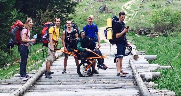 Як хлопець з ДЦП підкорив Говерлу: опублікували фото Як хлопець з ДЦП підкорив Говерлу: опублікували фото