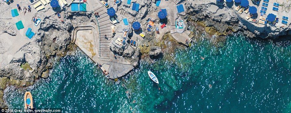 Фотограф опублікував кращі фото пляжів з висоти пташиного польоту Фотограф опублікував кращі фото пляжів з висоти пташиного польоту