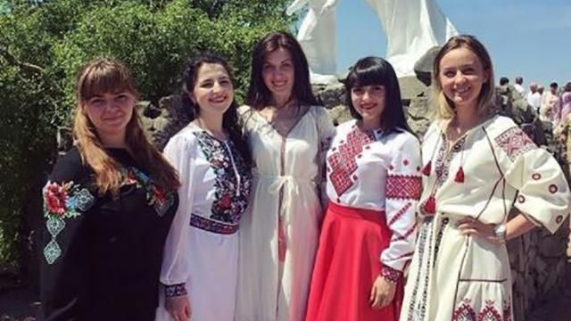 Как украинцы празднуют Троицу: яркие фото пользователей