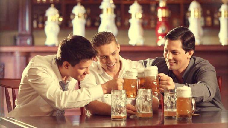 Евродепутаты смогут вечно пить бесплатное пиво в Киеве Евродепутаты смогут вечно пить бесплатное пиво в Киеве