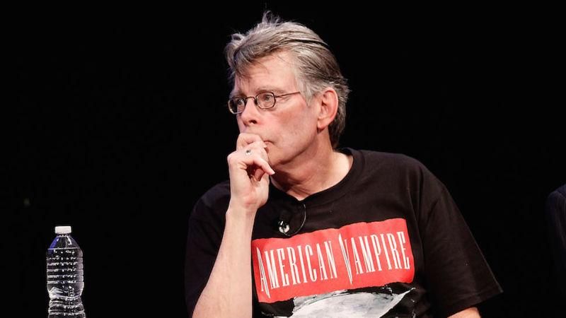 "Мабуть, доведеться себе вбити": Трамп заблокував відомого письменника за жарти та критику
"Мабуть, доведеться себе вбити": Трамп заблокував відомого письменника за жарти та критику