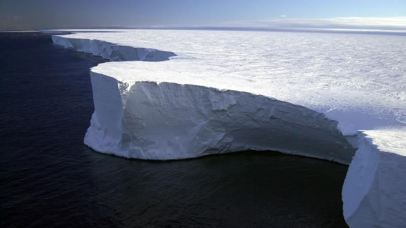 Тает огромный ледник Росса в Антарктиде 