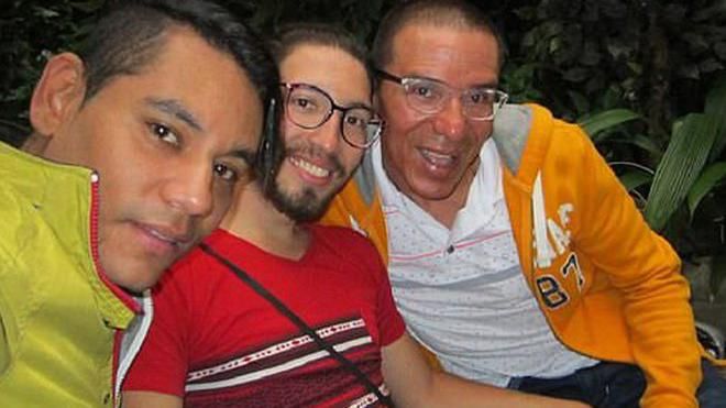 В Колумбии зарегистрировали первый брак в мире троих мужчин