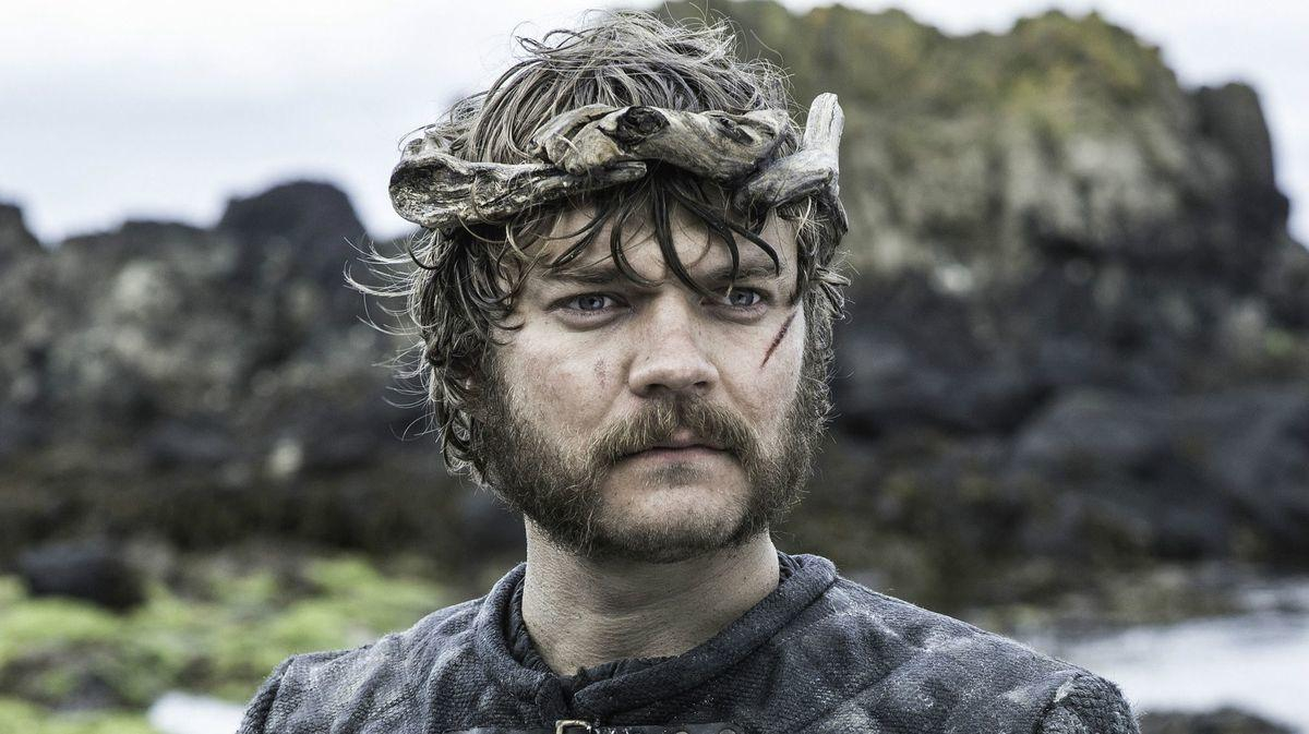 Актер из "Игры престолов" назвал главного суперзлодея сезона