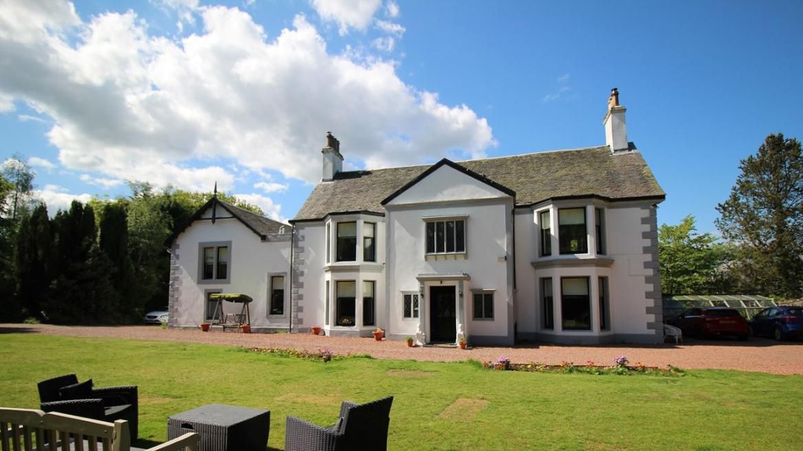 Шотландец решил разыграть роскошный особняк после неудачных попыток его продажи Шотландец решил разыграть роскошный особняк после неудачных попыток его продажи