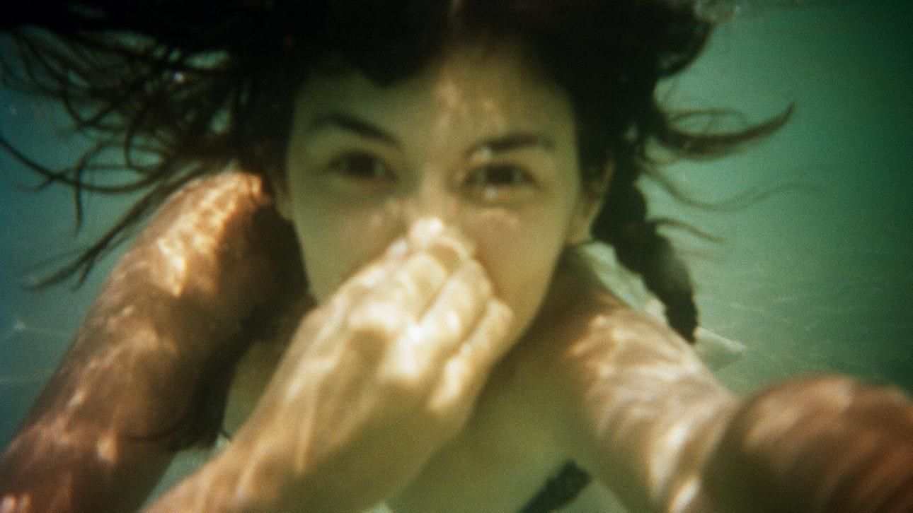 Одрі Тоту показала автопортрети без фотошопу Одрі Тоту показала автопортрети без фотошопу