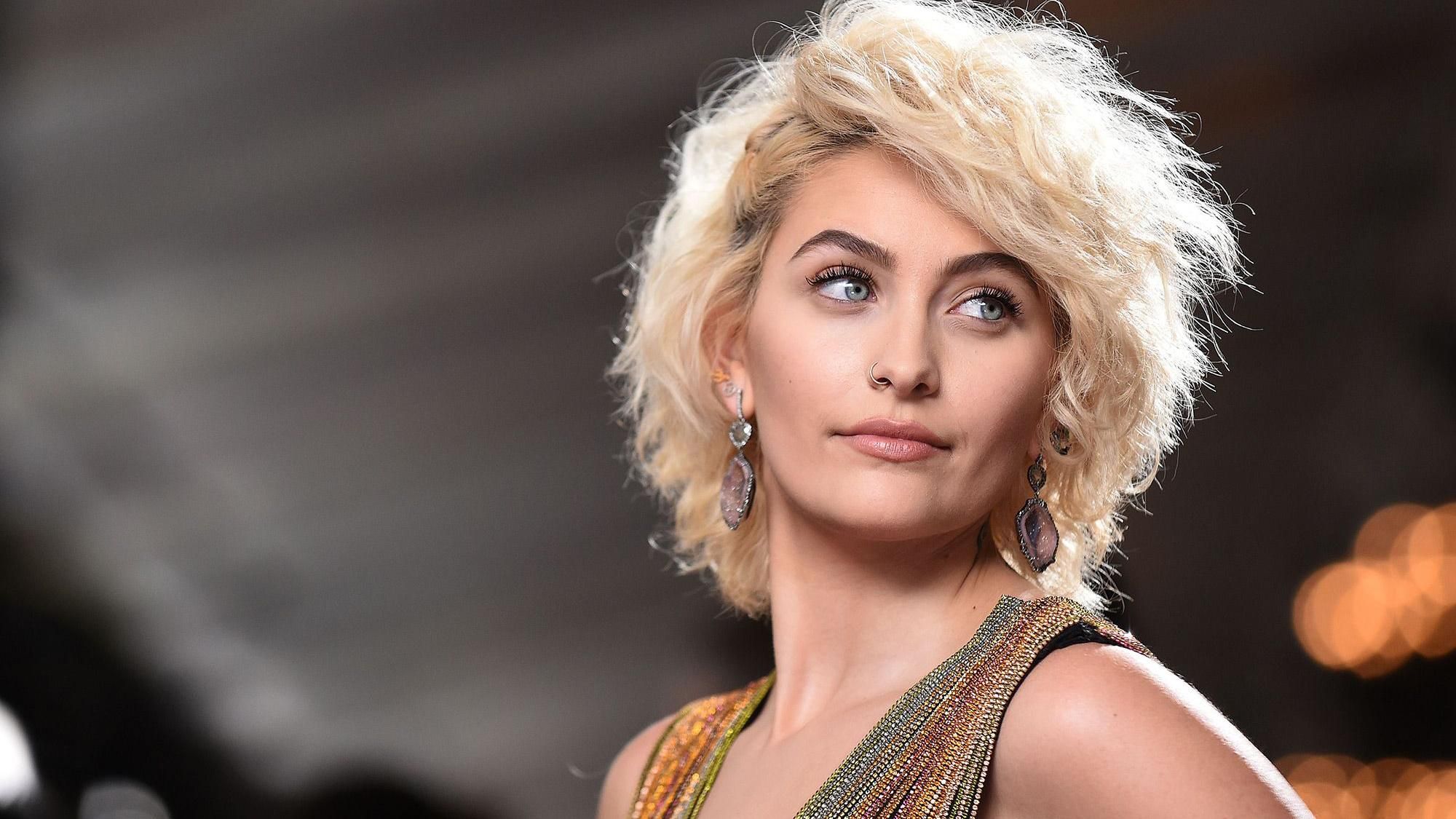 Донька Майкла Джексона зробила чергове татуювання в честь батька: фото Донька Майкла Джексона зробила чергове татуювання в честь батька: фото