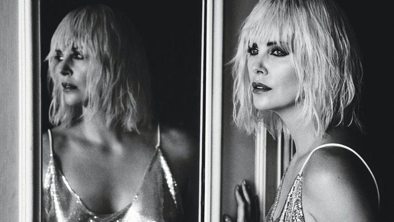 Шарлиз Терон снялась в сексуальной фэшн-съемке: фото Шарлиз Терон снялась в сексуальной фэшн-съемке: фото