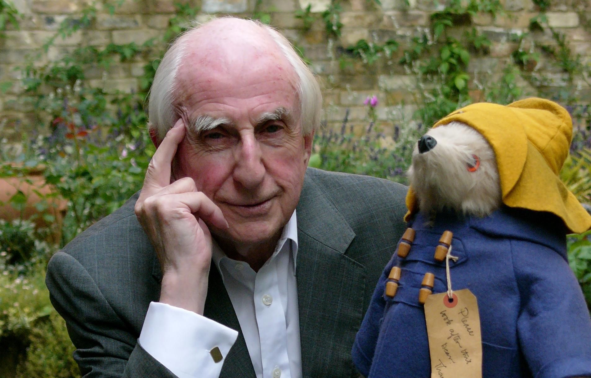 Помер Майкл Бонд – автор книги про ведмежаткo Паддінгтон Помер Майкл Бонд – автор книги про ведмежаткo Паддінгтон