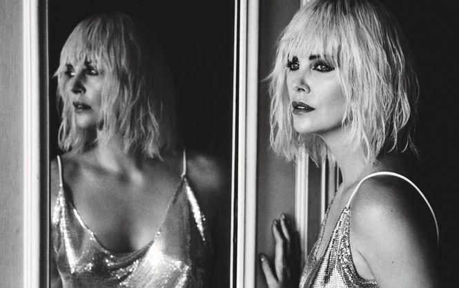 Шарлиз Терон стала лицом модного глянца: стильная фотосессия Шарлиз Терон стала лицом модного глянца: стильная фотосессия