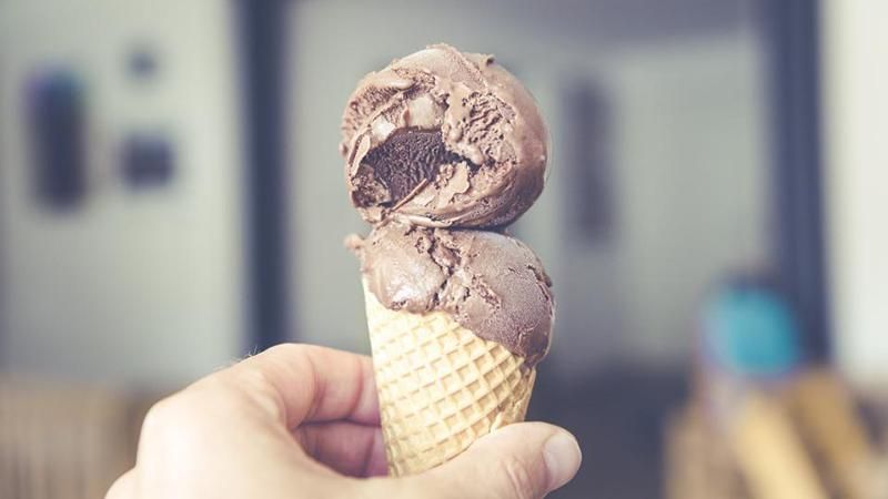 Як зробити шоколадне морозиво вдома: рецепт 
