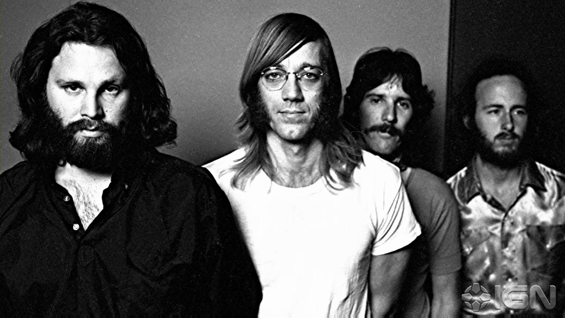 Легендарная группа The Doors будет судиться с сестрами Дженнер