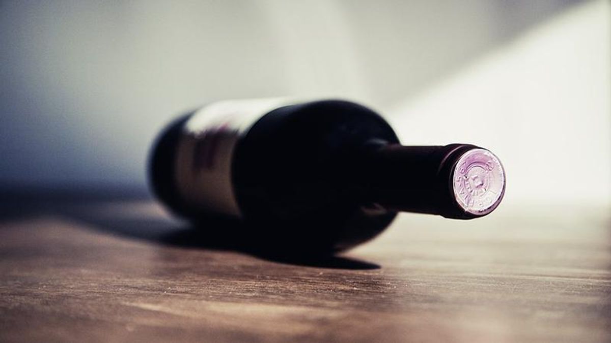 Як безпечно пити алкоголь: 7 корисних правил 