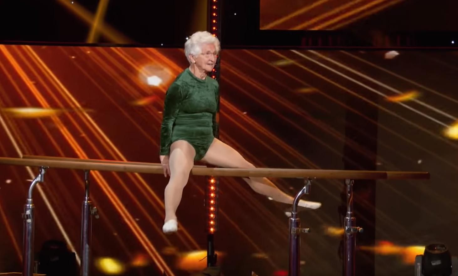 91-летняя гимнастка поразила всех своим выступлением: видео