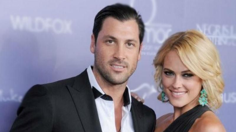 Відомий учасник проекту "Холостяк" одружився: з'явились перші фото Відомий учасник проекту "Холостяк" одружився: з'явились перші фото