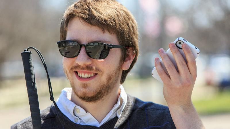 У Microsoft похизувались новою розробкою для сліпих У Microsoft похизувались новою розробкою для сліпих