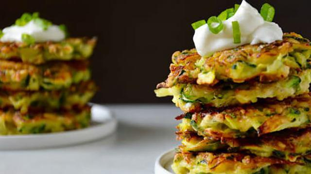 Как сделать вкусные котлеты из кабачков и сыра: рецепт