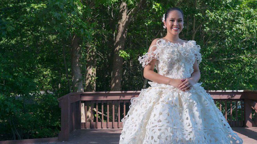 "Кращі, ніж дизайни від котюр": в Нью-Йорку представили весільні сукні з туалетного паперу