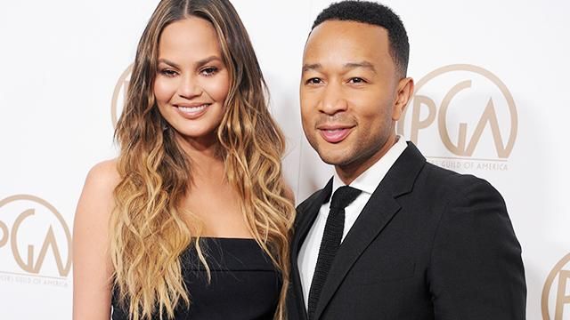 Американский певец с семьей одел колоритные костюмы на Бали: появились фото Американский певец с семьей одел колоритные костюмы на Бали: появились фото