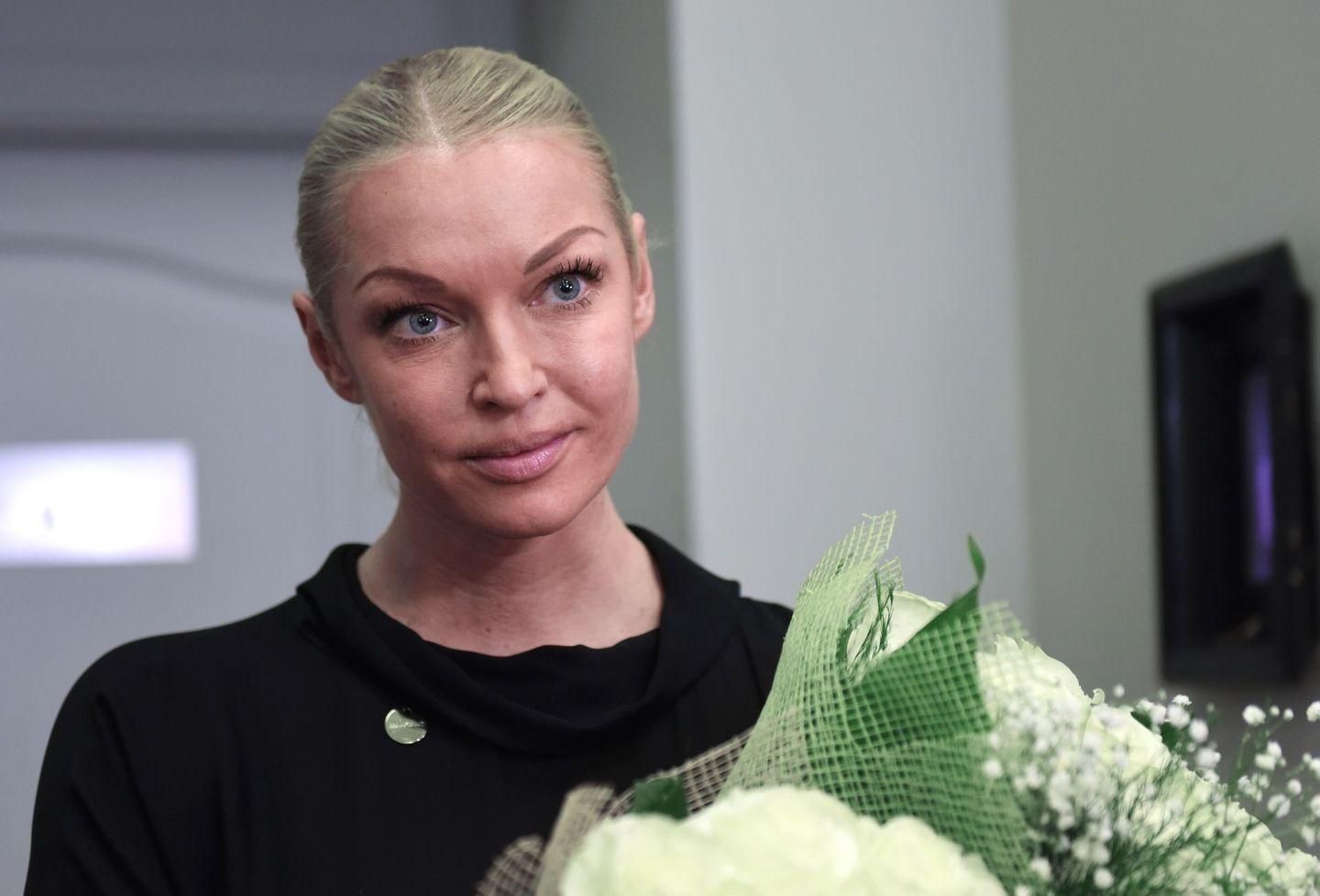 Головне, щоб мене у Росію пустили, а решта – неважливо, – Волочкова про візит у Крим Головне, щоб мене у Росію пустили, а решта – неважливо, – Волочкова про візит у Крим