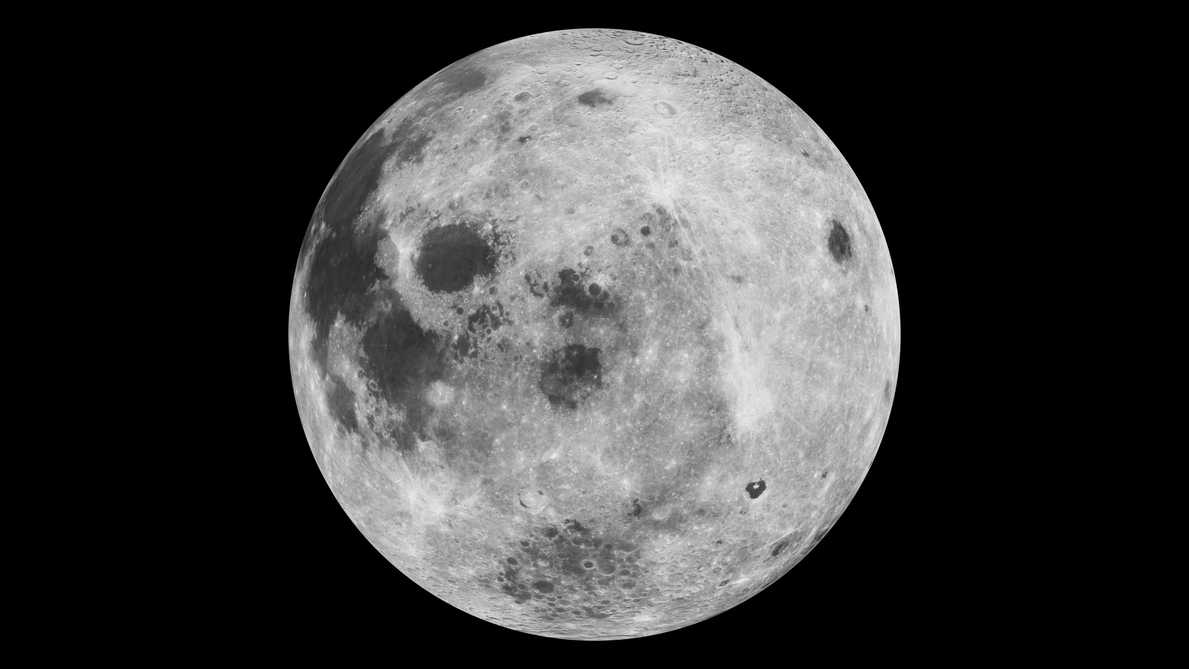 Неочікуване відкриття: вчені знайшли воду на Місяці