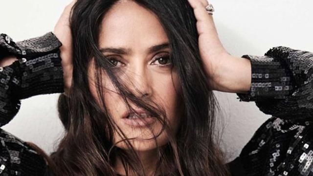 50-річна Сальма Гайєк показала чудову фігуру у сміливих образах: фото 50-річна Сальма Гайєк показала чудову фігуру у сміливих образах: фото