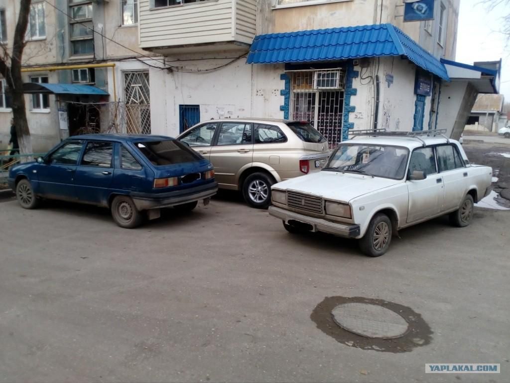 Автомобиль в "плену": как освободить заблокированный транспорт Автомобиль в "плену": как освободить заблокированный транспорт