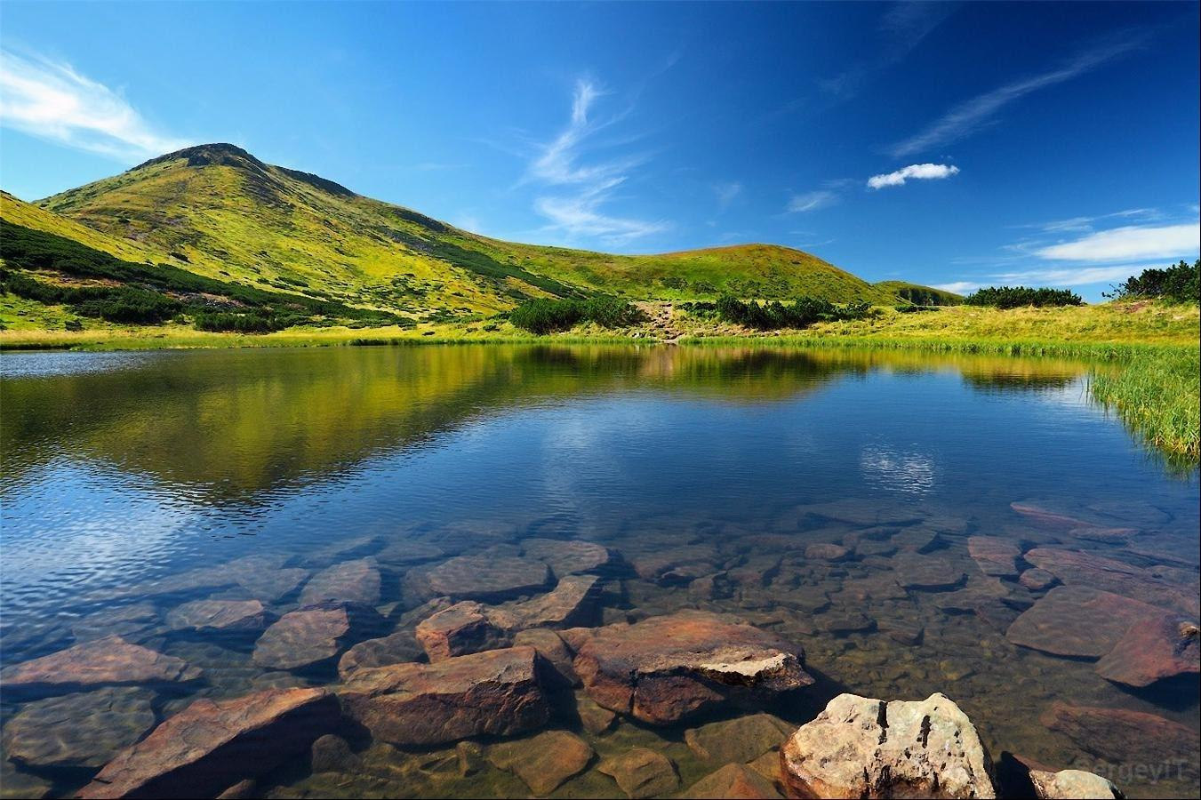 Топ-5 гірських озер, які врятують від пекельної спеки