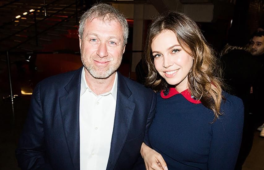 Роман Абрамович и Дарья Жукова развелись после 10 лет брака Роман Абрамович и Дарья Жукова развелись после 10 лет брака