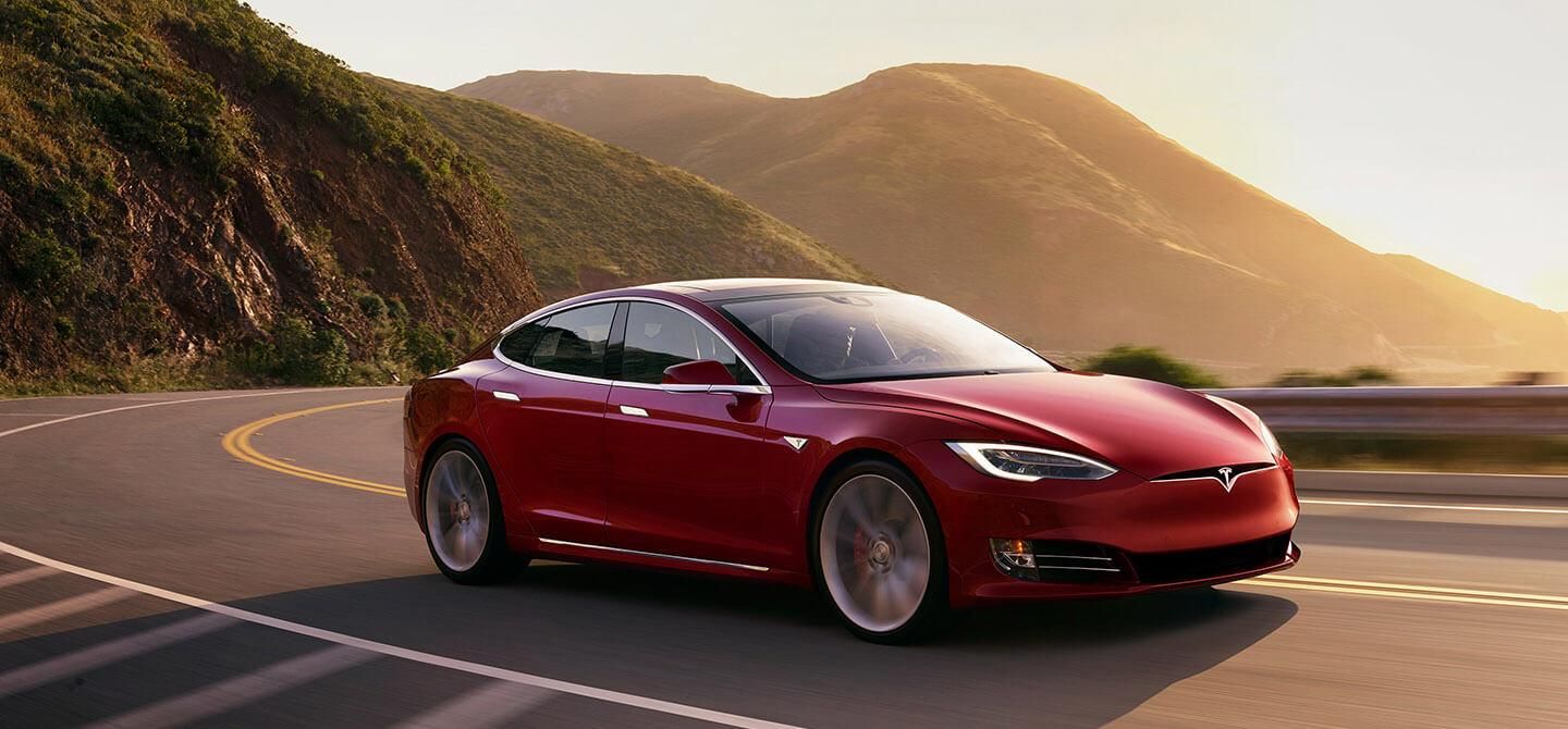 Tesla S Models установила новый рекорд: цифра впечатляет Tesla S Models установила новый рекорд: цифра впечатляет