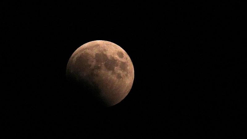Місячне затемнення 7 серпня: пряма відеотрансляція 