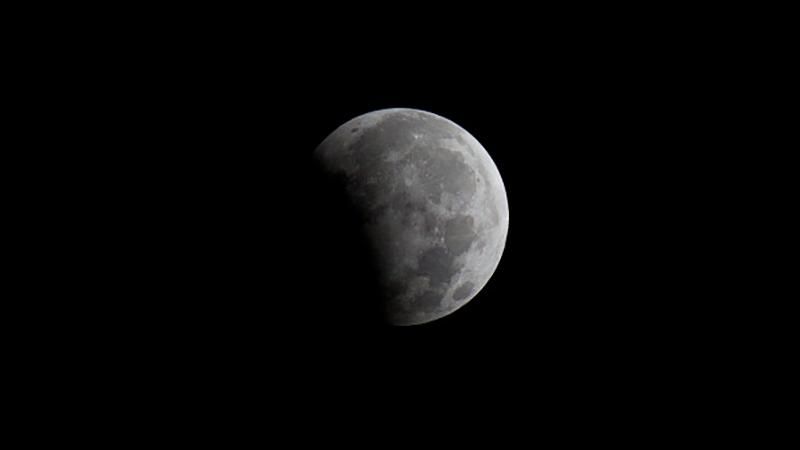 Лунное затмение в августе 2017: яркие фото и видео
